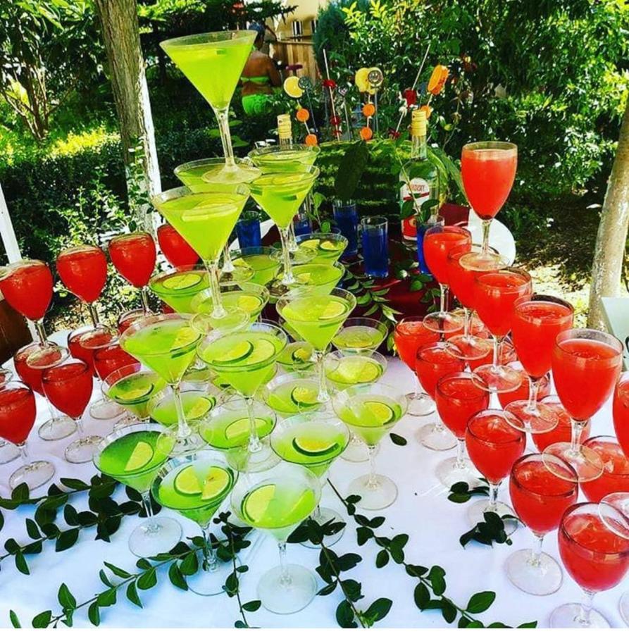 Golden Sunset Hotel&Spa كمر المظهر الخارجي الصورة A cocktail tower