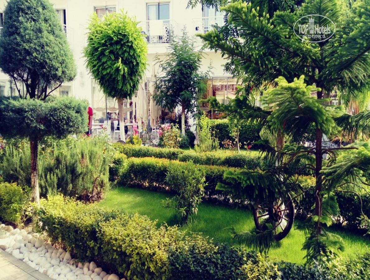 Golden Sunset Hotel&Spa كمر المظهر الخارجي الصورة The garden of the house